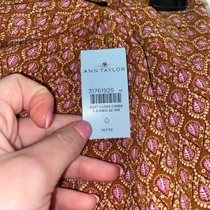 Size 0 Ann Taylor Pencil Skirt - Brand New with Tags